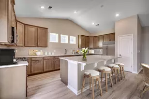 645 Wailea Cir, Little River, SC 29566 - Photo 2