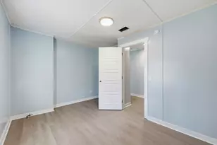 311 Barnes St, Mullins, SC 29574 - Photo 8