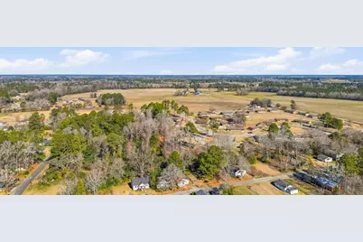 311 Barnes St, Mullins, SC 29574 - Photo 18