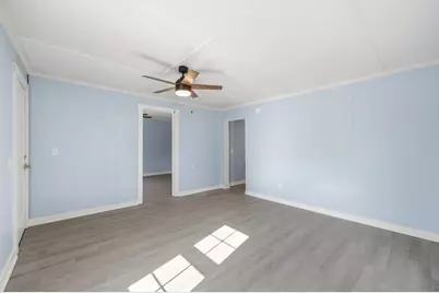 311 Barnes St, Mullins, SC 29574 - Photo 4