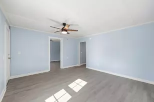 311 Barnes St, Mullins, SC 29574 - Photo 4