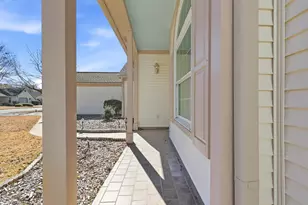 667 Bluebird Ln, Murrells Inlet, SC 29576 - Photo 4