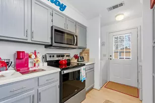 804 Victoria Ct, Garden City, SC 29576 - Photo 8