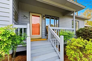 804 Victoria Ct, Garden City, SC 29576 - Photo 2