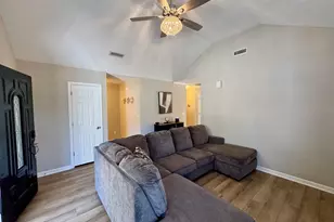 10 Sherwood St, Kingstree, SC 29556 - Photo 4