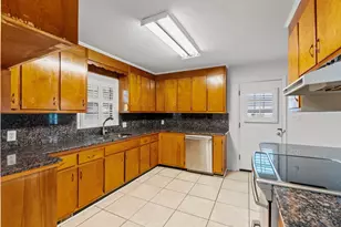 517 2nd Ave N, Surfside Beach, SC 29575 - Photo 4