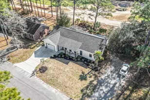 162 Moss Dale Ln, Pawleys Island, SC 29585 - Photo 2