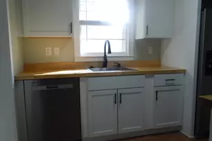 100 E Bell St, Tabor City, NC 28463 - Photo 6