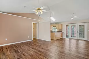 973 Castlewood Dr, Conway, SC 29526 - Photo 4