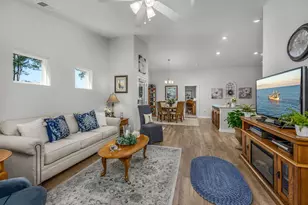 604 Wallace Dr, Little River, SC 29566 - Photo 2