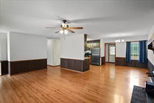 318 Wisteria Ave, Marion, SC 29571 - Photo 10