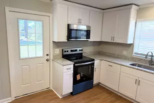 313 Dickson Dr, Marion, SC 29571 - Photo 6