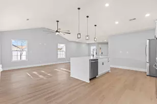 653 Kindred Dr, Myrtle Beach, SC 29588 - Photo 10