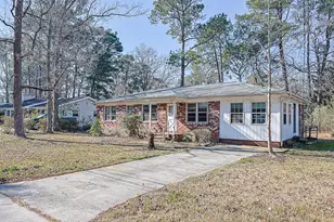 1129 9th Ave S, Myrtle Beach, SC 29577 - Photo 2