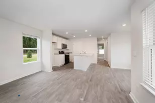 240 Ashworth Dr, Tabor City, NC 28463 - Photo 2