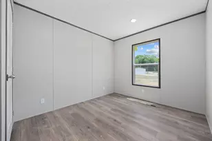 501 N Green Sea Rd, Loris, SC 29569 - Photo 12