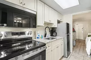 201 Ocean Blvd S, Myrtle Beach, SC 29577 - Photo 10