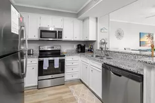 201 N Ocean Blvd, North Myrtle Beach, SC 29582 - Photo 4