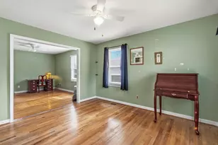 902 Rosewood St, Mullins, SC 29574 - Photo 10