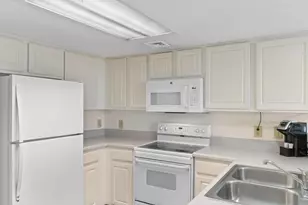 201 74th Ave N, Myrtle Beach, SC 29572 - Photo 6