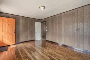 306 W James St, Mullins, SC 29574 - Photo 2