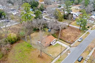 306 W James St, Mullins, SC 29574 - Photo 22