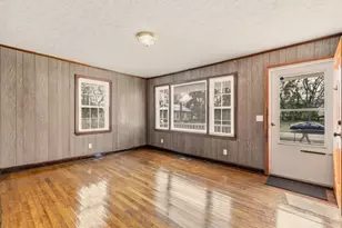 306 W James St, Mullins, SC 29574 - Photo 10