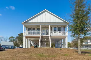 400 Elizabeth Dr, Garden City, SC 29576 - Photo 1