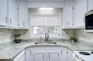 411 31st Ave N, Myrtle Beach, SC 29577 - Photo 10