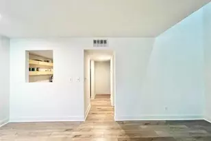 402 75th Ave N, Myrtle Beach, SC 29572 - Photo 4