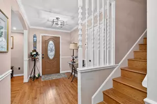 2402 S Hallmark Dr, Florence, SC 29505 - Photo 8