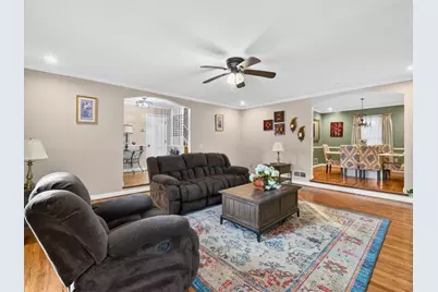 2402 South Hallmark Dr, Florence, SC 29505 - Photo 12