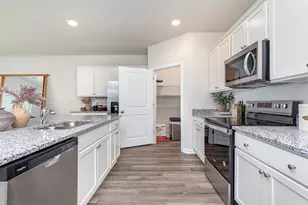 412 Flank St, Myrtle Beach, SC 29588 - Photo 4