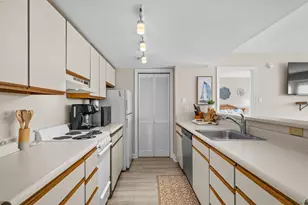 5905 S Kings Hwy, Myrtle Beach, SC 29575 - Photo 12