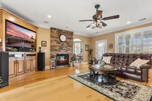 187 Beauty Ave, Loris, SC 29569 - Photo 12