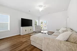 427 McGarry Dr, Myrtle Beach, SC 29588 - Photo 8