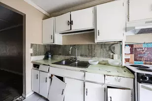 611 Dekalb St, Georgetown, SC 29440 - Photo 8