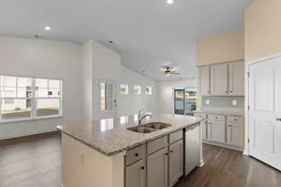 734 Eastridge Dr, Conway, SC 29526 - Photo 6