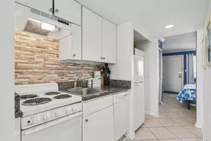 2001 S Ocean Blvd, Myrtle Beach, SC 29579 - Photo 10