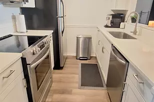 217 N Myrtle St, Myrtle Beach, SC 29577 - Photo 4