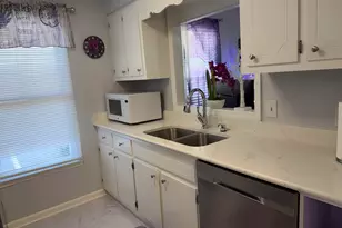 415 28th Ave N, Myrtle Beach, SC 29577 - Photo 2