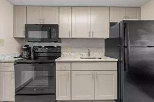 1105 S Ocean Blvd S, Myrtle Beach, SC 29577 - Photo 6