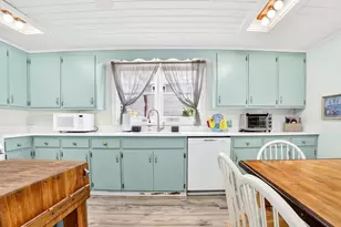 472 Myrtle Ave, Pawleys Island, SC 29585 - Photo 18