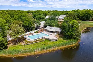 225 Tanglewood Dr, Pawleys Island, SC 29585 - Photo 32