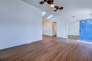 147 Woodlake Dr, Garden City, SC 29576 - Photo 4