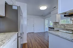 147 Woodlake Dr, Garden City, SC 29576 - Photo 10