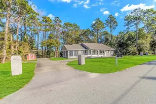 181 Moss Dale Ln, Pawleys Island, SC 29585 - Photo 2