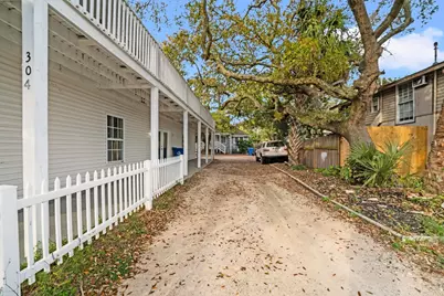 304 1st Ave. N, Myrtle Beach, SC 29577 - Photo 2