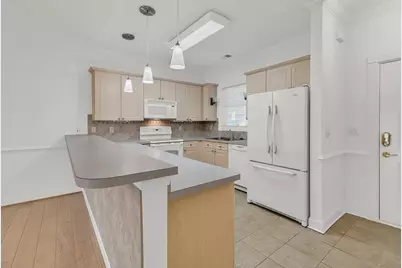 4898 Luster Leaf Circle #403, Myrtle Beach, SC 29577 - Photo 6