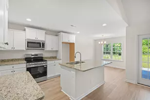 878 Owls Nest Dr, Conway, SC 29527 - Photo 4